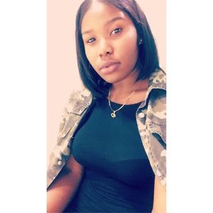 Meet your Posher, Tiffany
